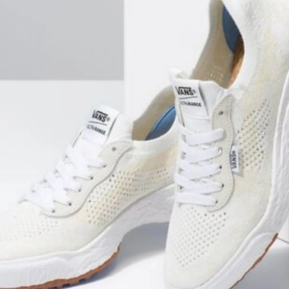 Vans UltraRange VR3 Skate Shoes womens Sneakers Color:True White New